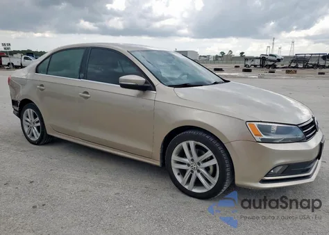 2015 Volkswagen Jetta Tdi z USA, uszkodzony, nr VIN 3VWLA7AJ3FM306865